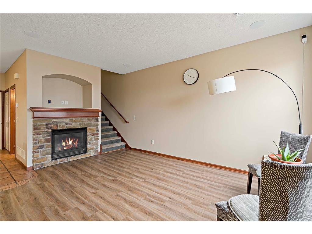 11003 Oak Grove Circle #B Woodbury MN 55129 7036300 image30