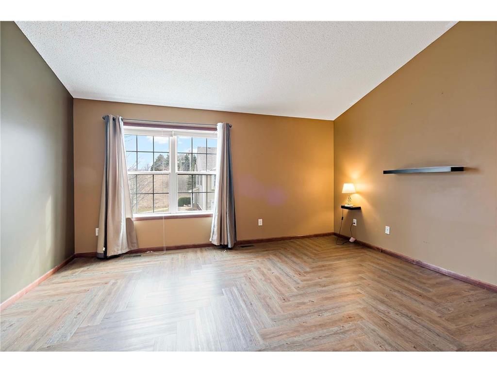 11003 Oak Grove Circle #B Woodbury MN 55129 7036300 image36