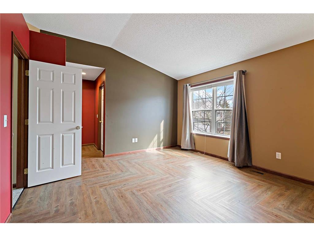 11003 Oak Grove Circle #B Woodbury MN 55129 7036300 image37