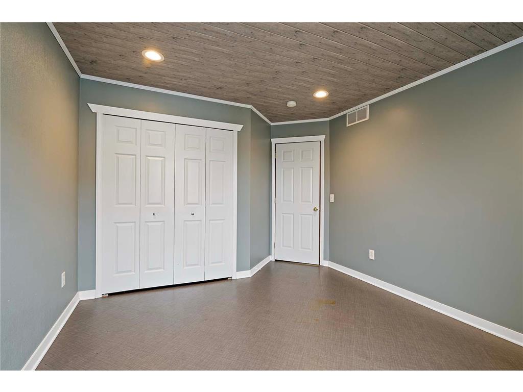 11003 Oak Grove Circle #B Woodbury MN 55129 7036300 image40