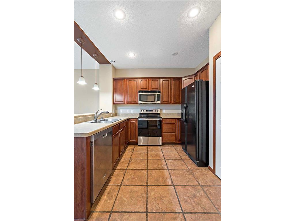 11003 Oak Grove Circle #B Woodbury MN 55129 7036300 image44
