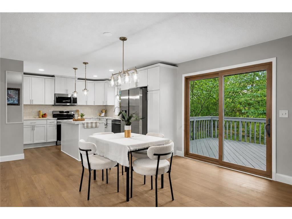 11004 Oak Knoll Terrace N Minnetonka MN 55305 7085955 image1