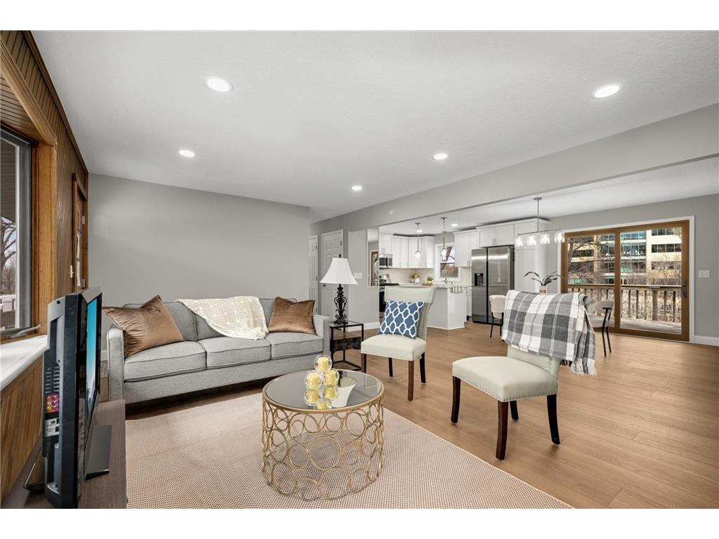 11004 Oak Knoll Terrace N Minnetonka MN 55305 7085955 image2
