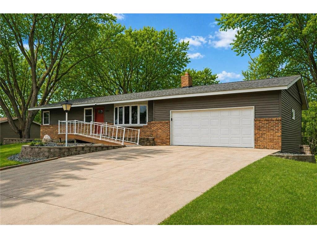 11004 Oak Knoll Terrace N Minnetonka MN 55305 7085955 image20