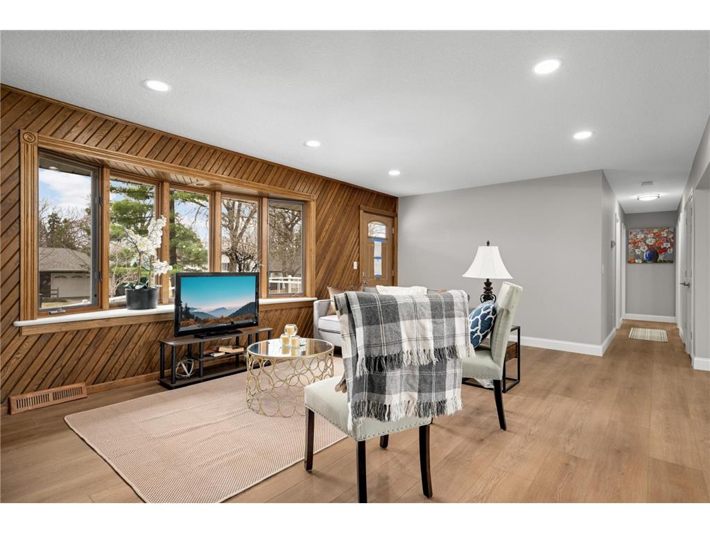 11004 Oak Knoll Terrace N Minnetonka MN 55305 7085955 image7
