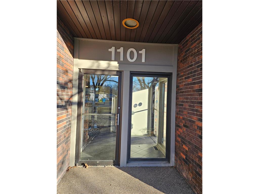 1101 1st Street S Willmar MN 56201 7019607 image5