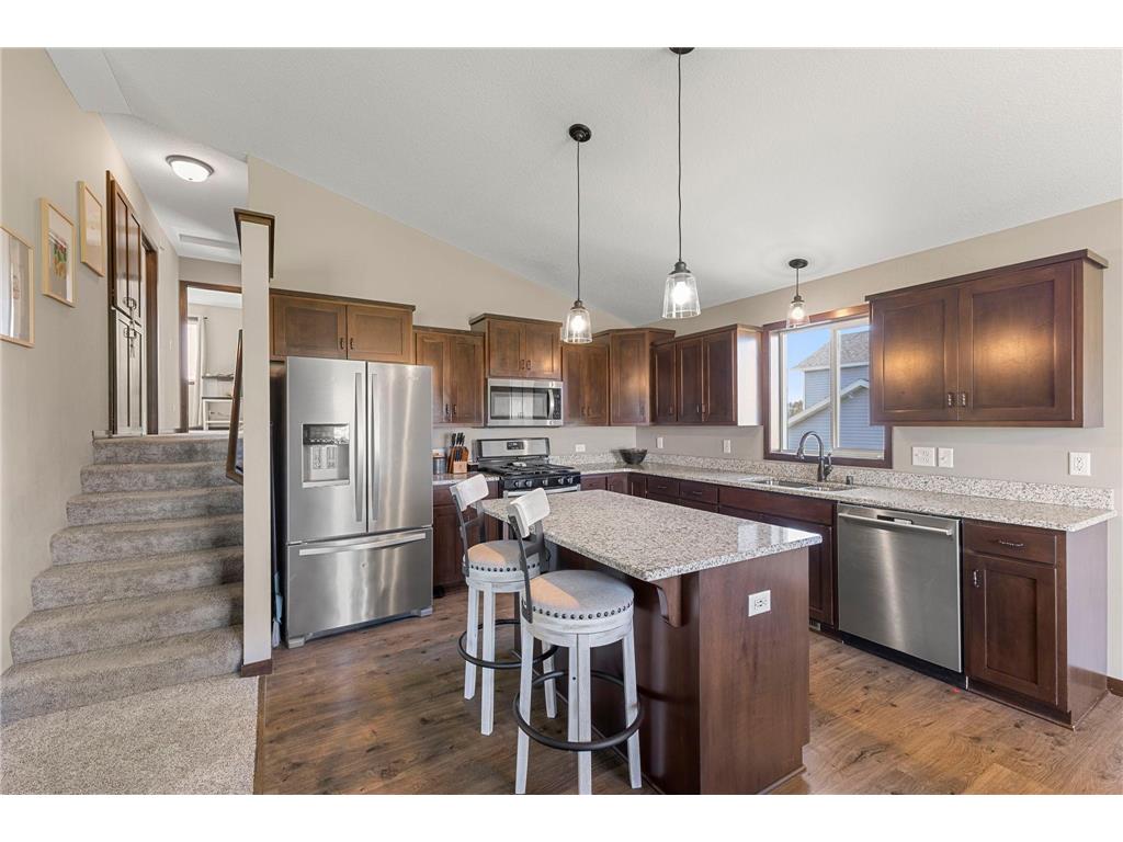 1101 8th Avenue SW Isanti MN 55040 6742118 image1