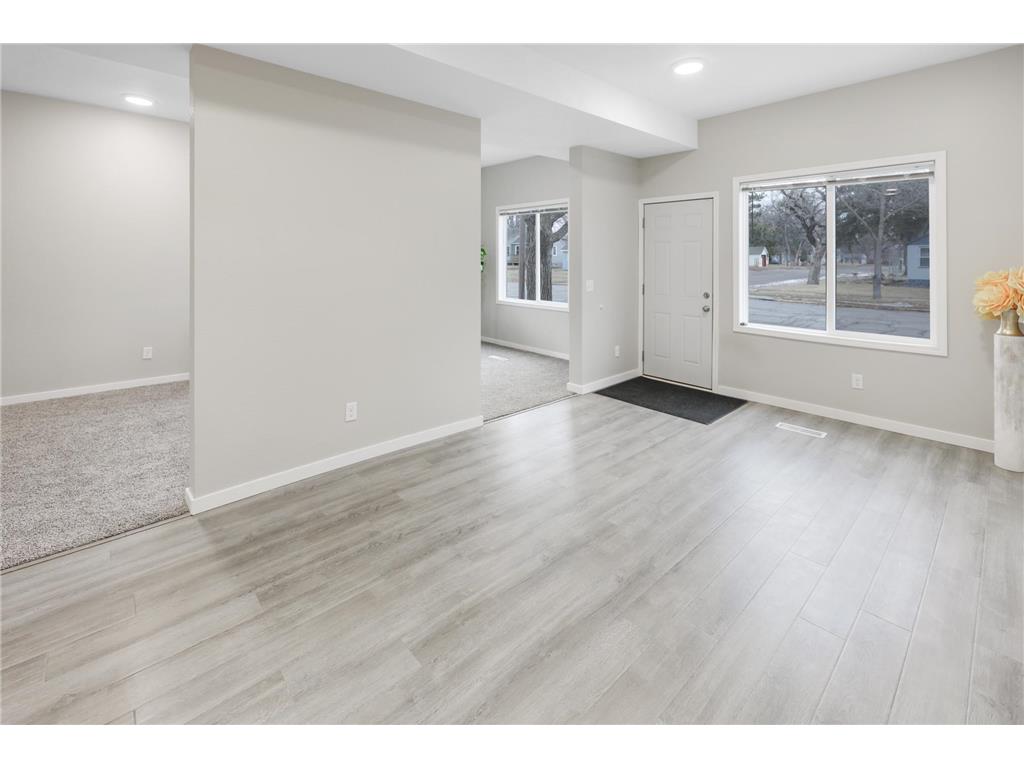 1101 Broadway Avenue S Sauk Rapids MN 56379 7021904 image2