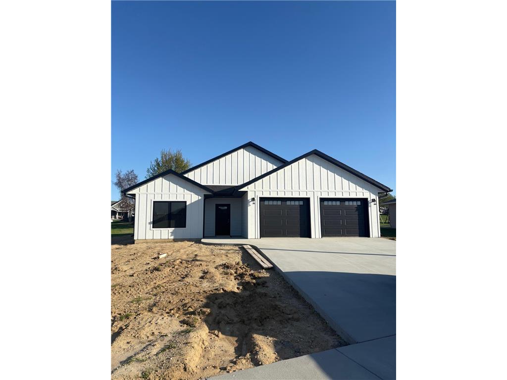 1101 Courtney Drive Caledonia MN 55921 6727210 image1