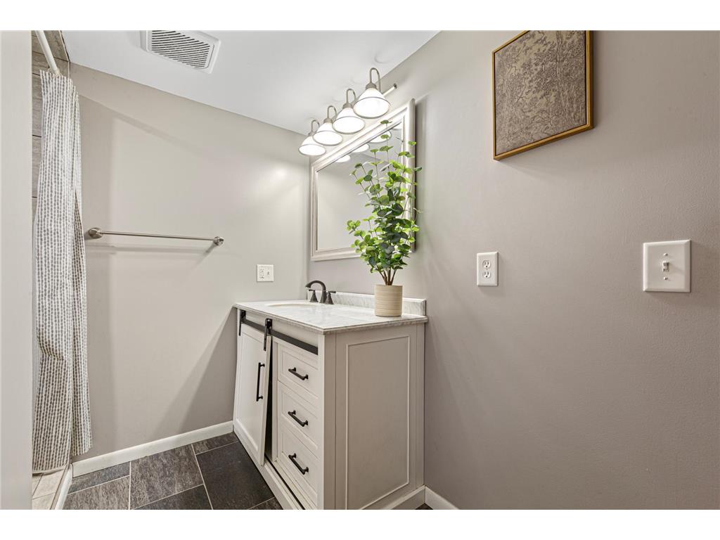 1101 Faribault Road Faribault MN 55021 7020507 image32