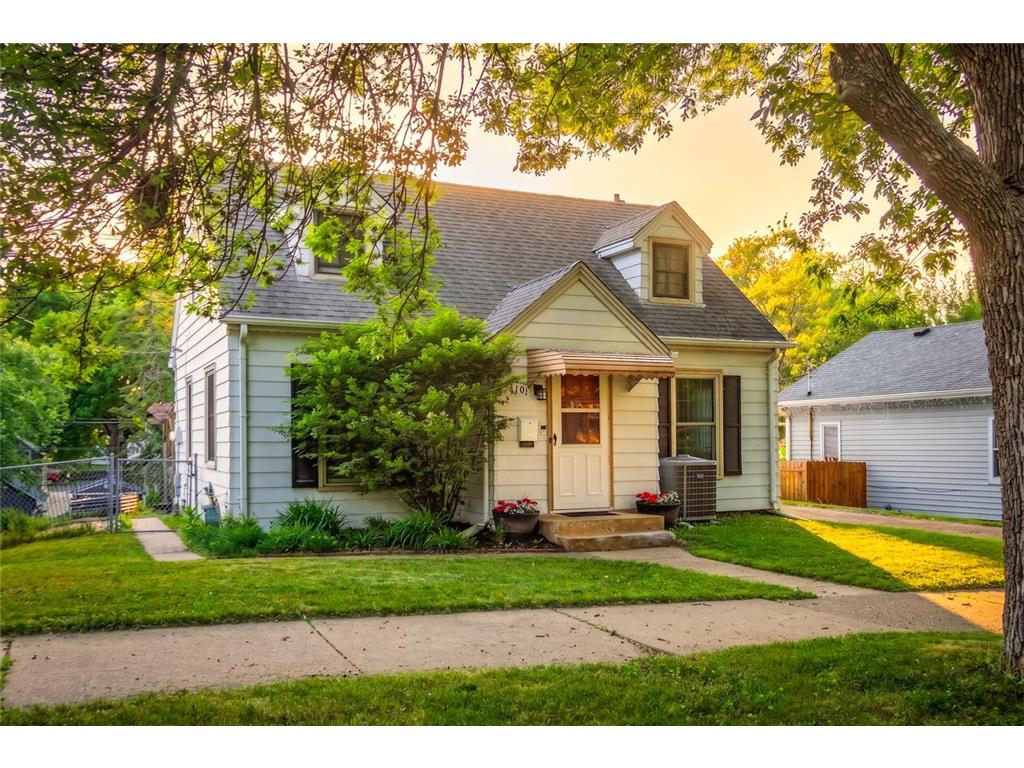 1101 Humboldt Avenue West Saint Paul MN 55118 7051944 image1