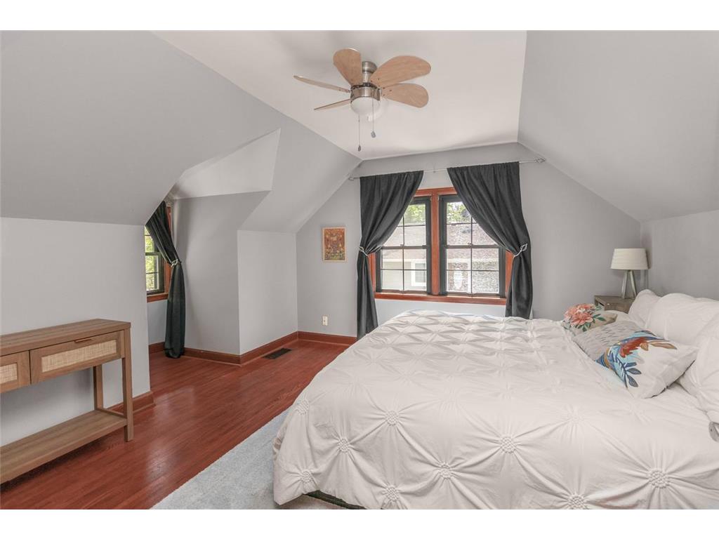 1101 Humboldt Avenue West Saint Paul MN 55118 7051944 image12