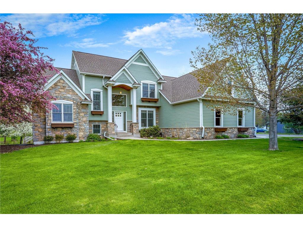 1101 Maple Drive Hudson WI 54016 7043144 image1