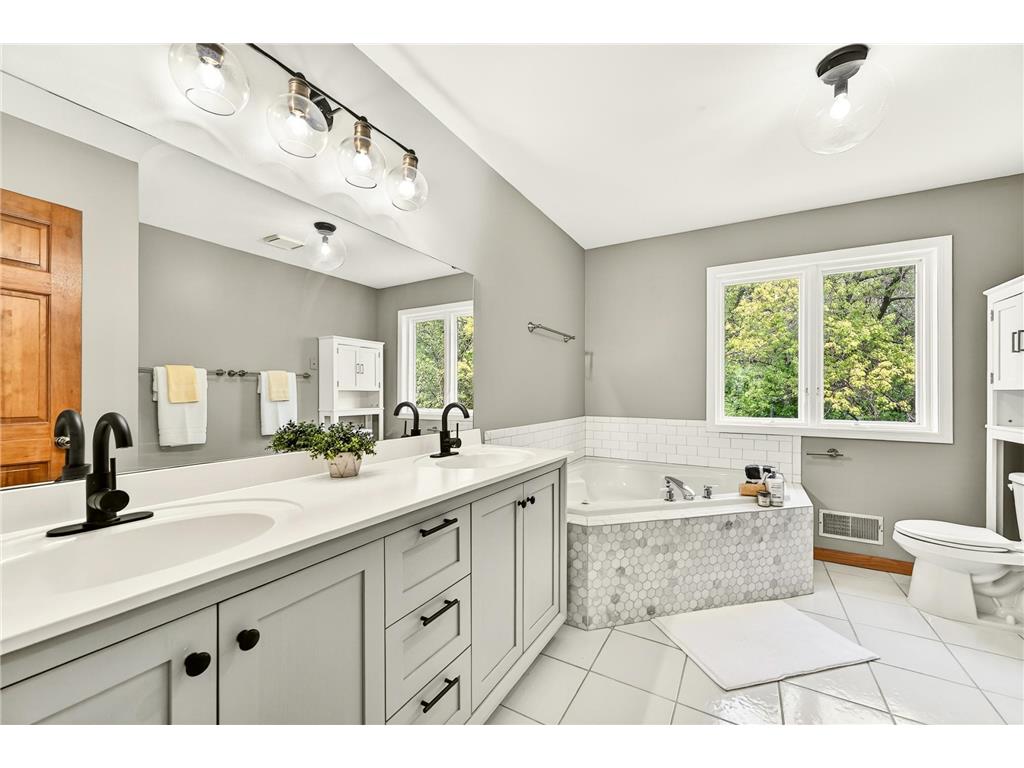 1101 Northway Lane NE Rochester MN 55906 7073548 image21