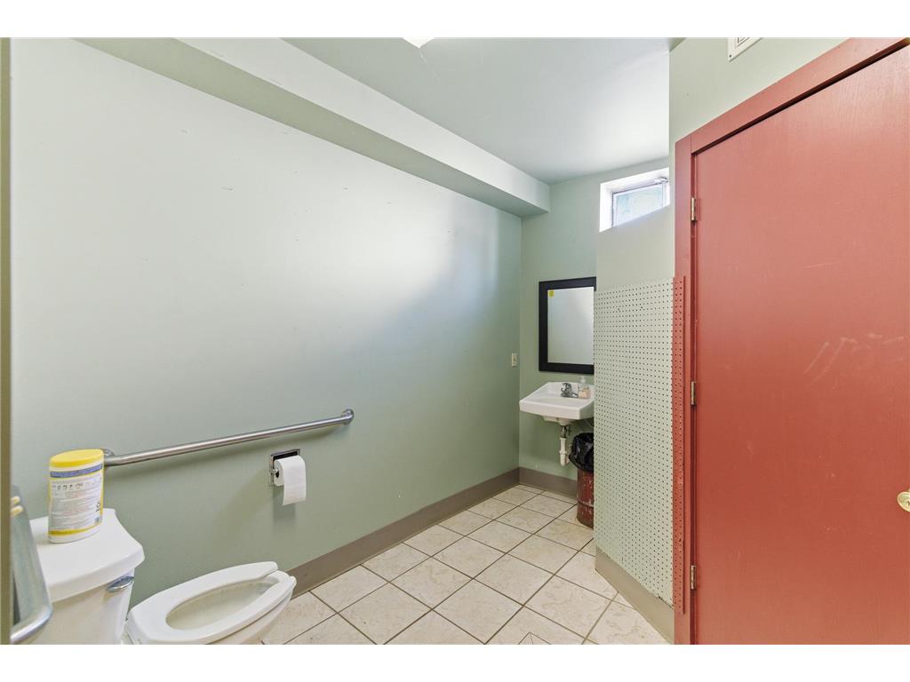 1101 State Street N Waseca MN 56093 7004228 image26