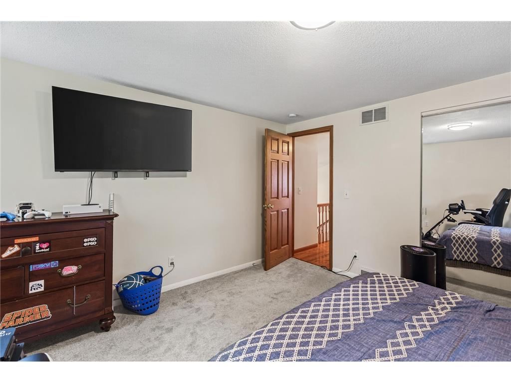 110102 Arboretum Way Chaska MN 55318 6801835 image24