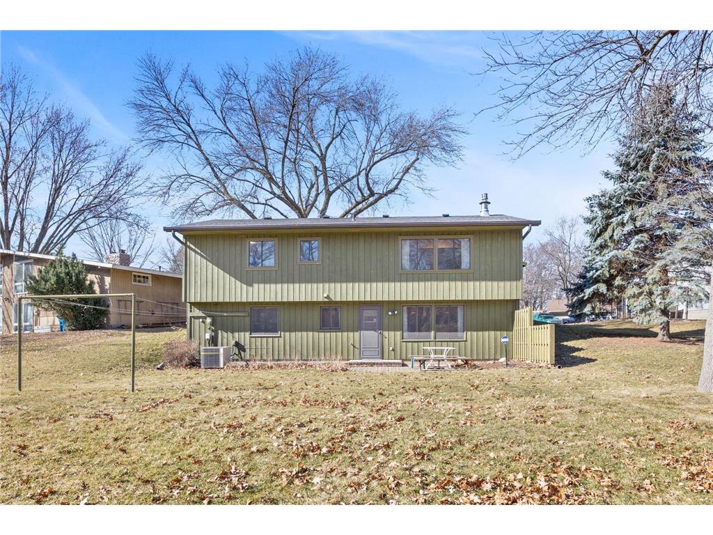 110112 Friendship Lane N, Chaska, MN, 55318 MLS 6499885 Edina Realty