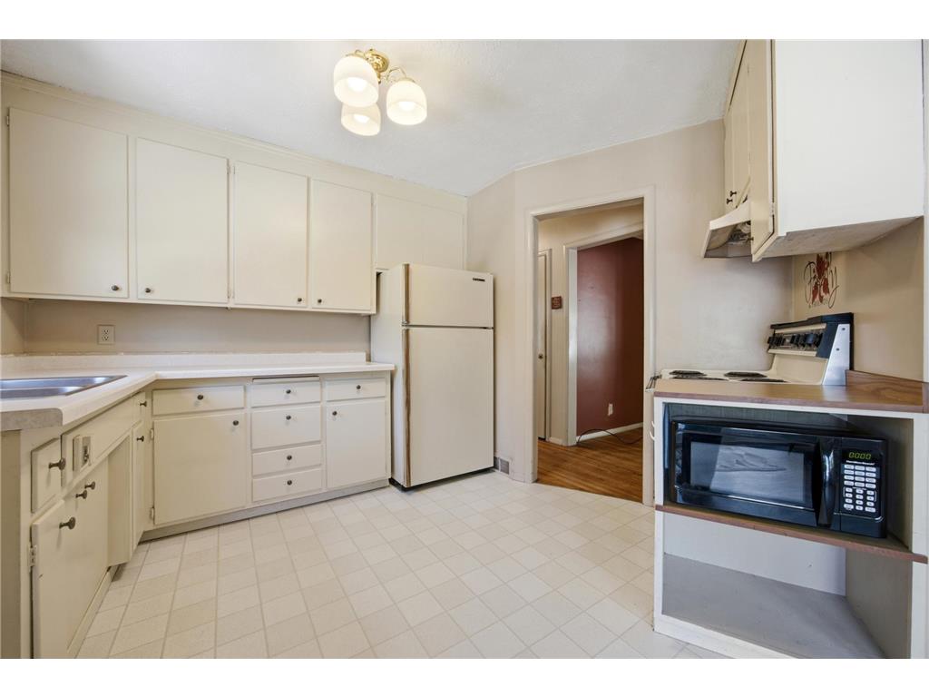 1102 1st Street S Moorhead MN 56560 7101480 image12