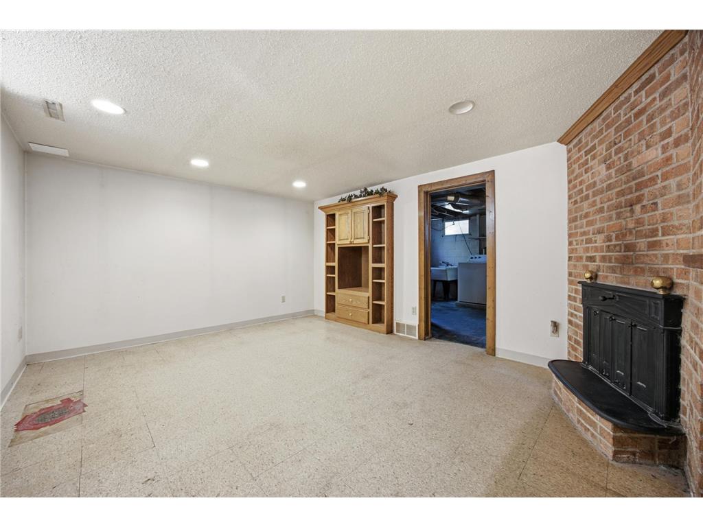 1102 1st Street S Moorhead MN 56560 7101480 image26
