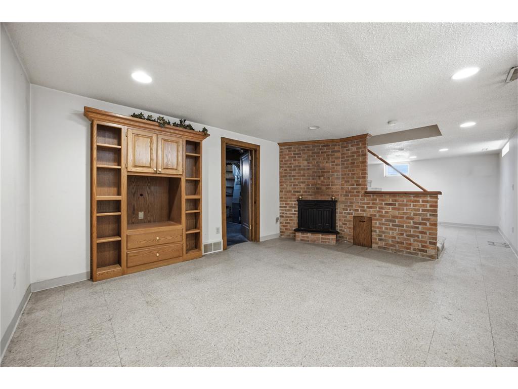 1102 1st Street S Moorhead MN 56560 7101480 image27