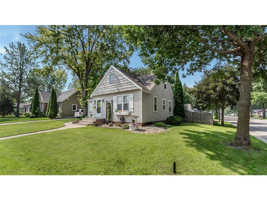 1102 3rd Street SW Willmar MN 56201 6764606 image1