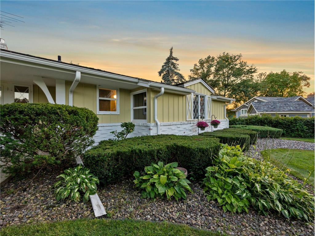 1102 Benton Street Anoka MN 55303 - Mississippi 6778848 image1