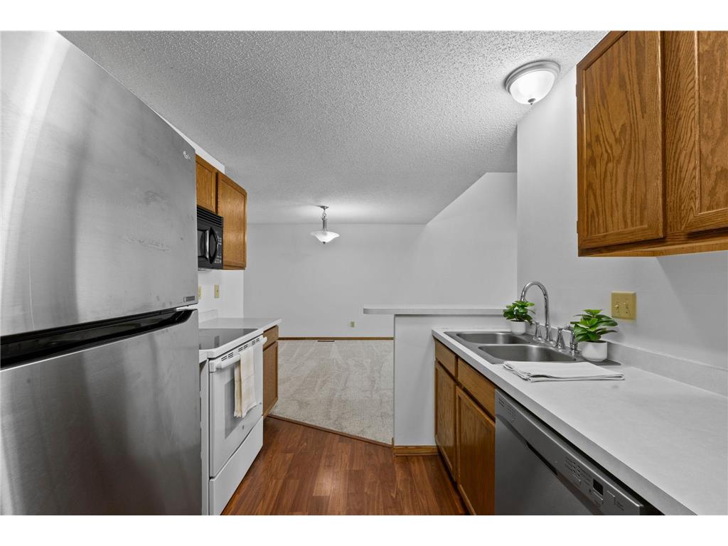 1102 Black Oak Drive New Brighton MN 55112 7046701 image13