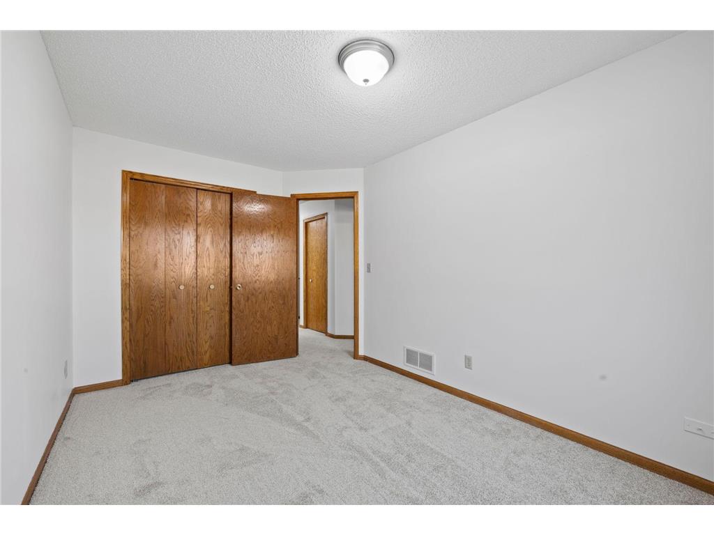 1102 Black Oak Drive New Brighton MN 55112 7046701 image30