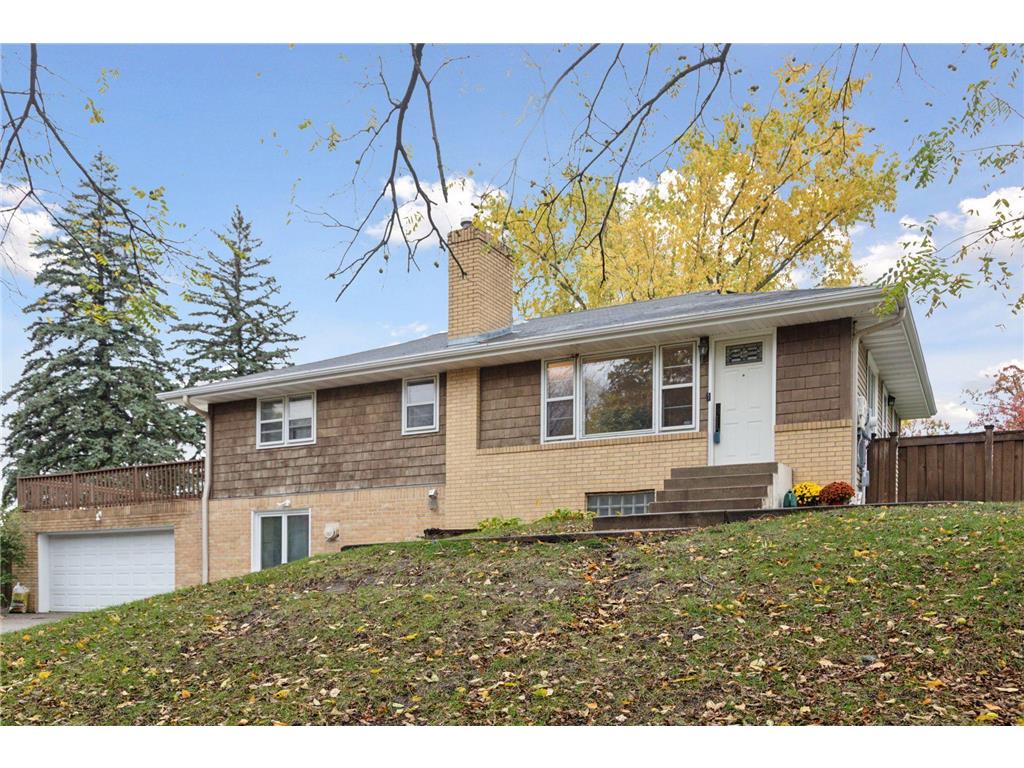 1102 Carlton Drive Arden Hills MN 55112 6807988 image1