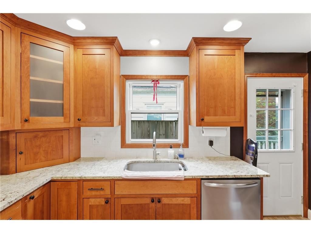 1102 Delaware Avenue West Saint Paul MN 55118 7082915 image10