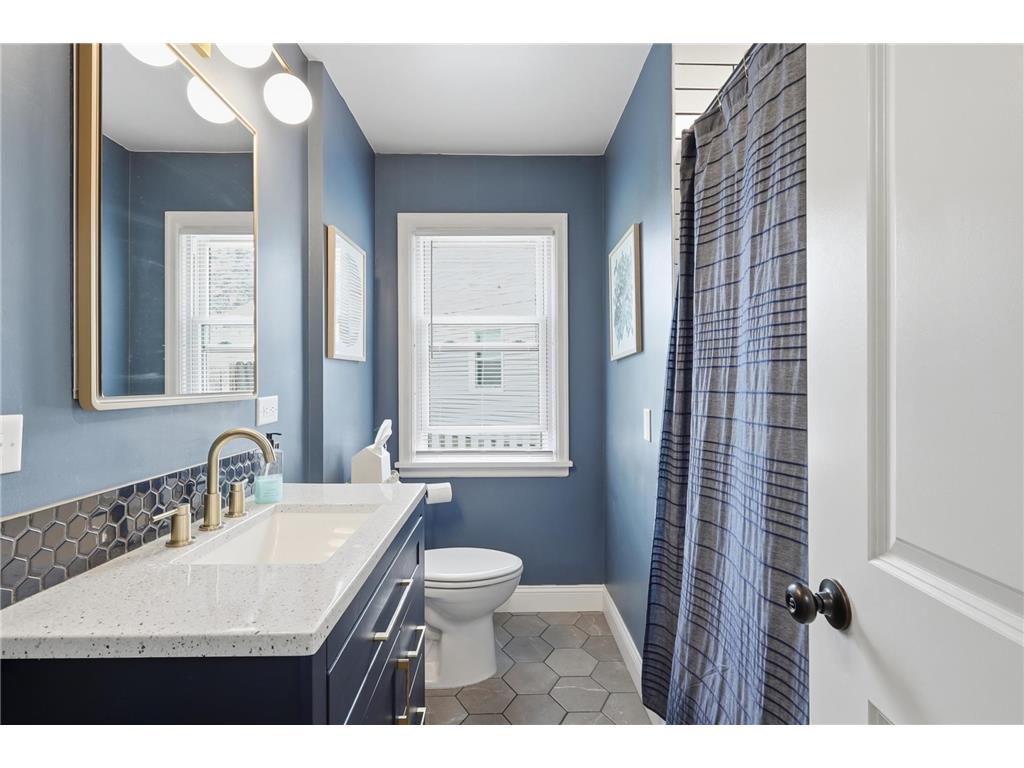 1102 Delaware Avenue West Saint Paul MN 55118 7082915 image16