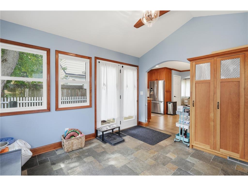 1102 Delaware Avenue West Saint Paul MN 55118 7082915 image5