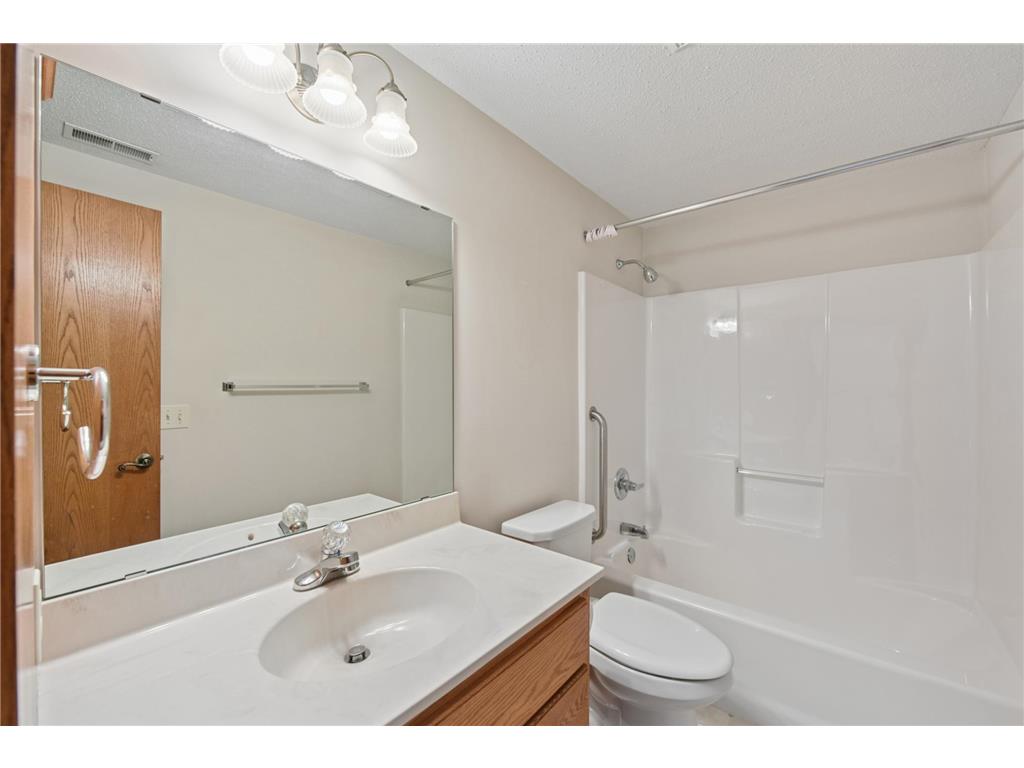 1102 Highpoint Court New Richmond WI 54017 7028806 image24