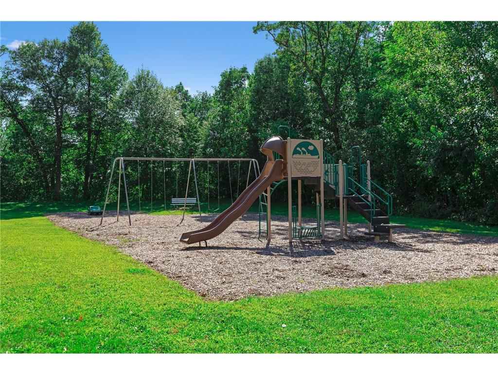 1102 Sommers Street N Hudson WI 54016 7011546 image55