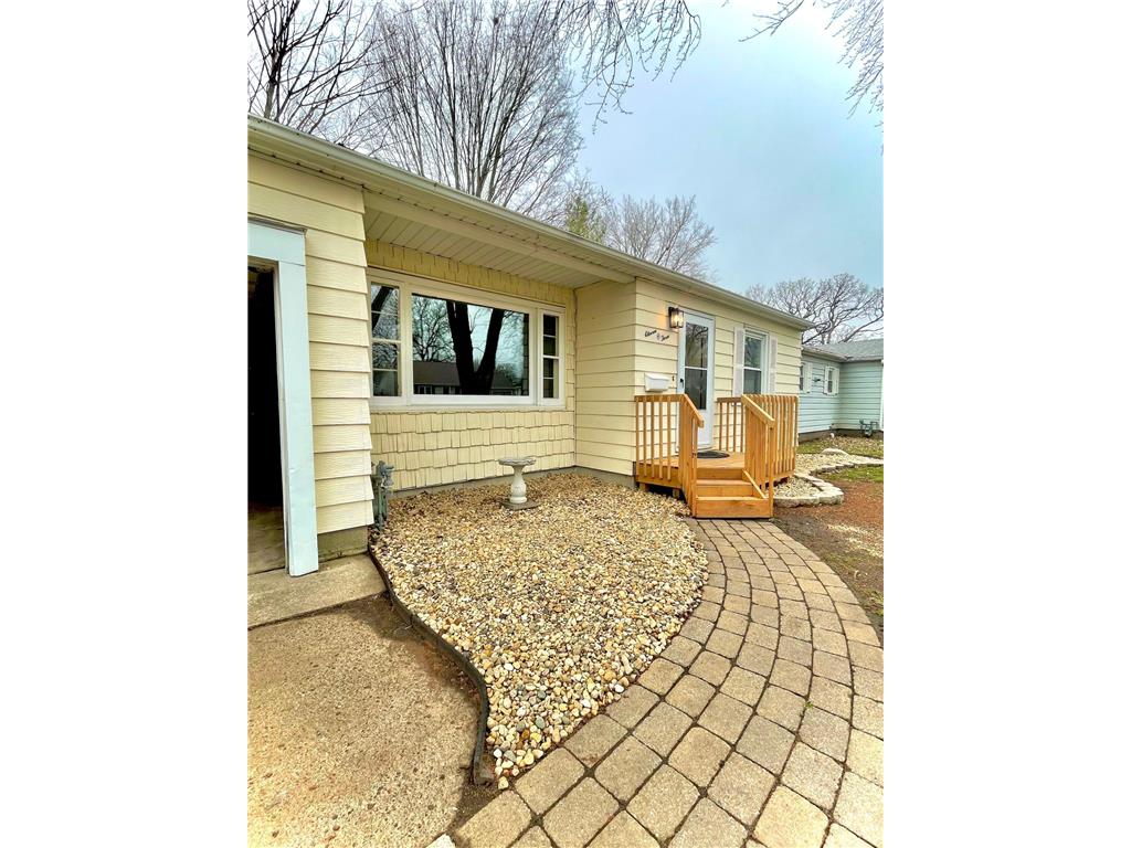 1103 Amelia Avenue Albert Lea MN 56007 7054589 image1