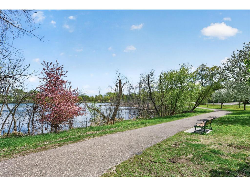 1103 Loeb Street Saint Paul MN 55117 - Loeb 7072327 image25