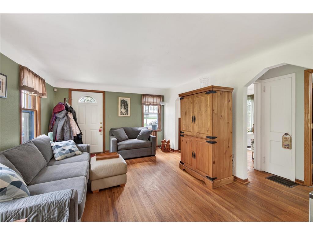 1103 Loeb Street Saint Paul MN 55117 - Loeb 7072327 image8