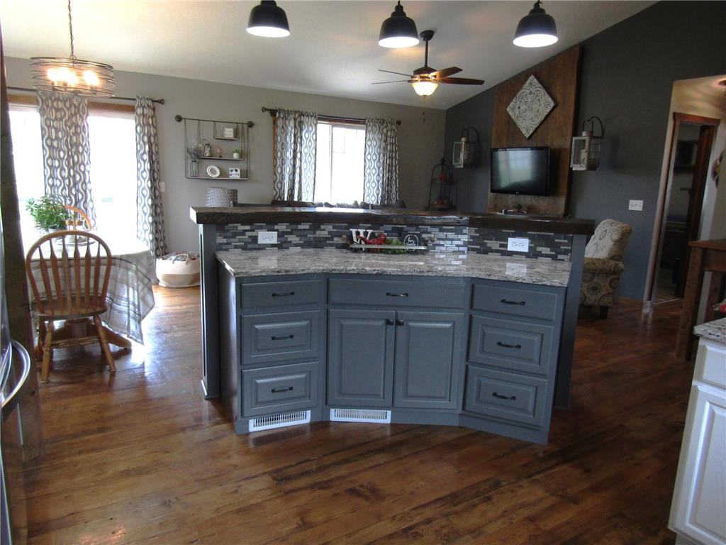 1103 N 15th Street Montevideo MN 56265 7003043 image11