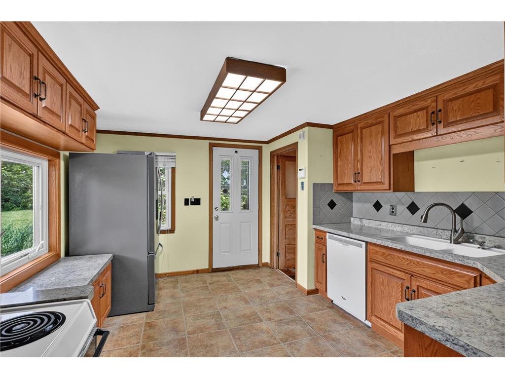 1103 S Darling Drive NW Alexandria MN 56308 - Darling Lake 7089312 image7
