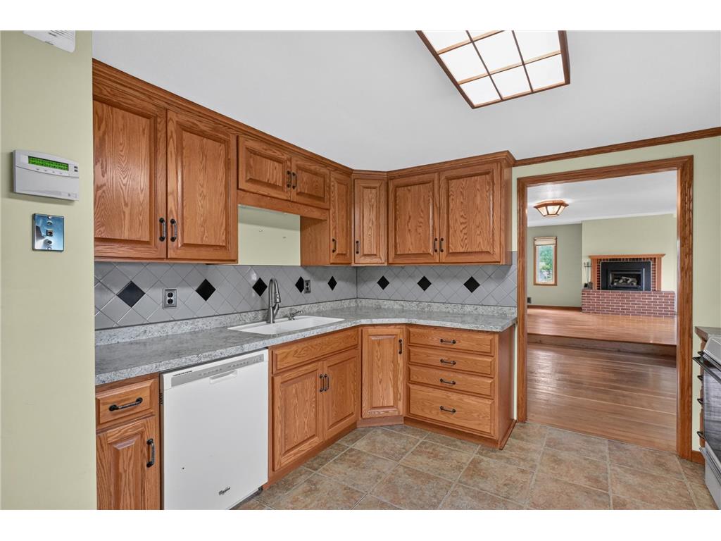 1103 S Darling Drive NW Alexandria MN 56308 - Darling Lake 7089312 image9
