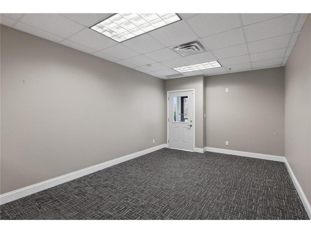 1103 Weir Drive #200 Woodbury MN 55125 7060408 image19