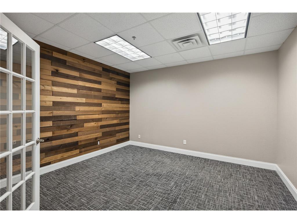 1103 Weir Drive #200 Woodbury MN 55125 7060408 image20