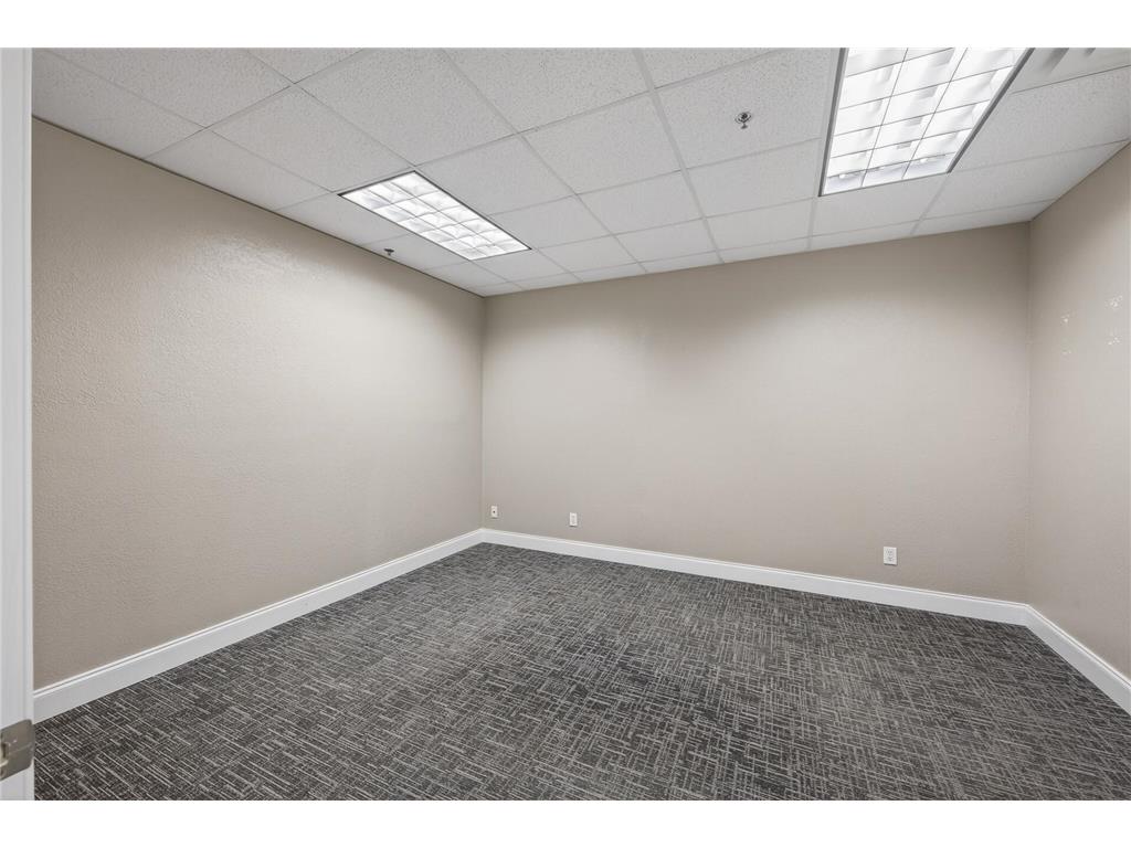 1103 Weir Drive #200 Woodbury MN 55125 7060408 image24