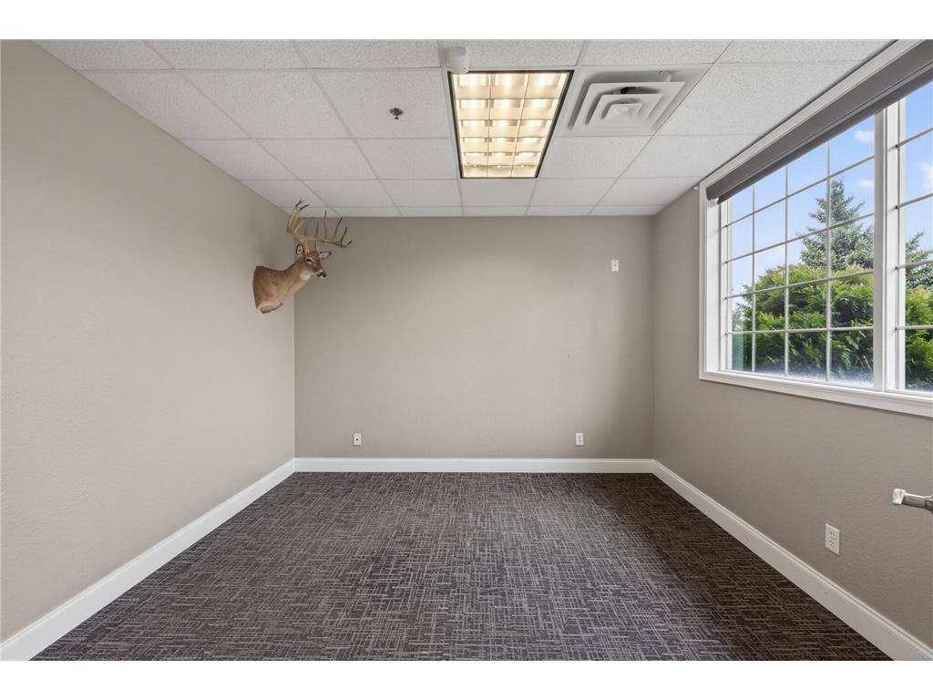 1103 Weir Drive #200 Woodbury MN 55125 7060408 image25