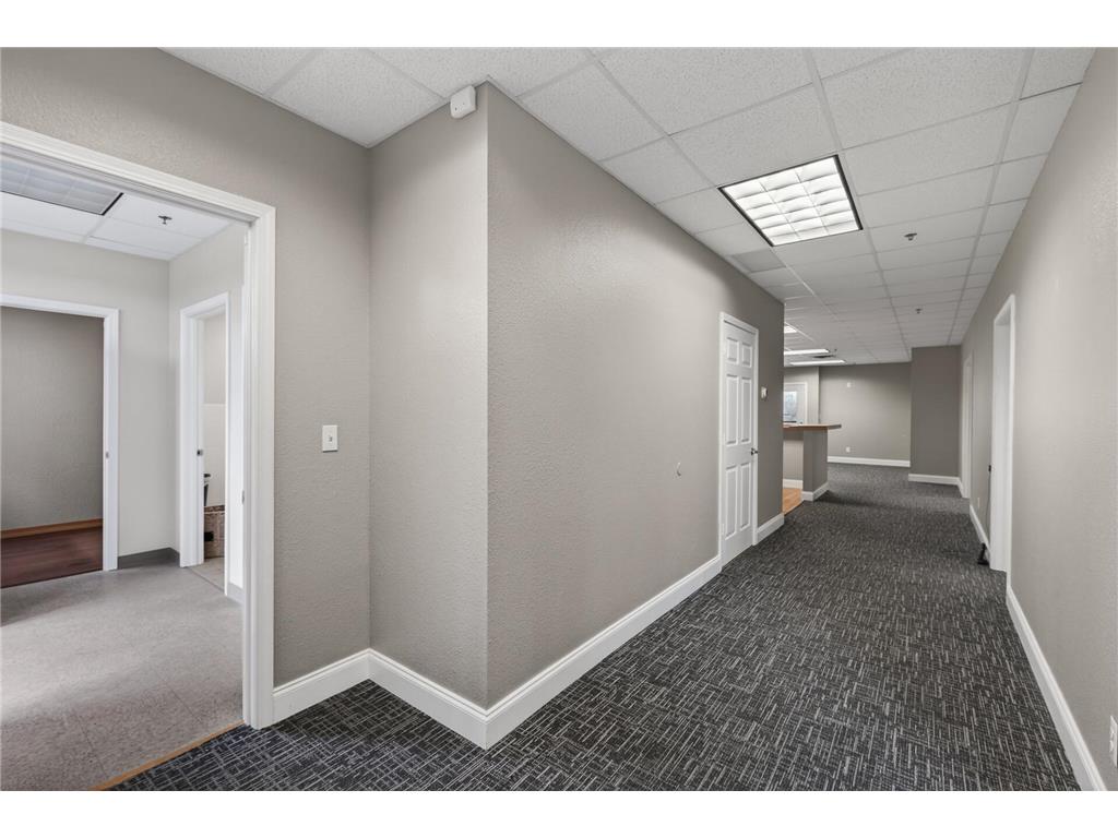 1103 Weir Drive #200 Woodbury MN 55125 7060408 image26
