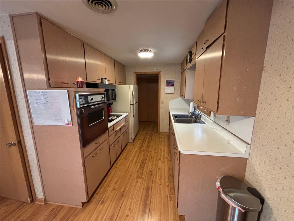 1103 Wilbur Street Worthington MN 56187 7087785 image3