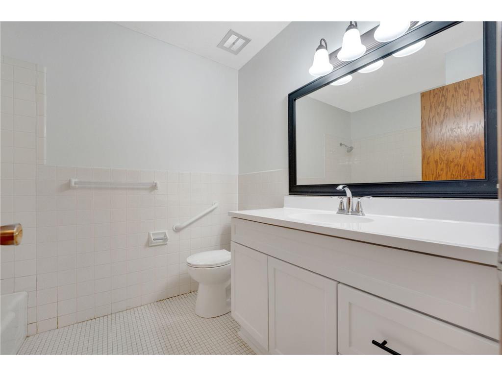 11036 27th Avenue S Burnsville MN 55337 6806380 image34