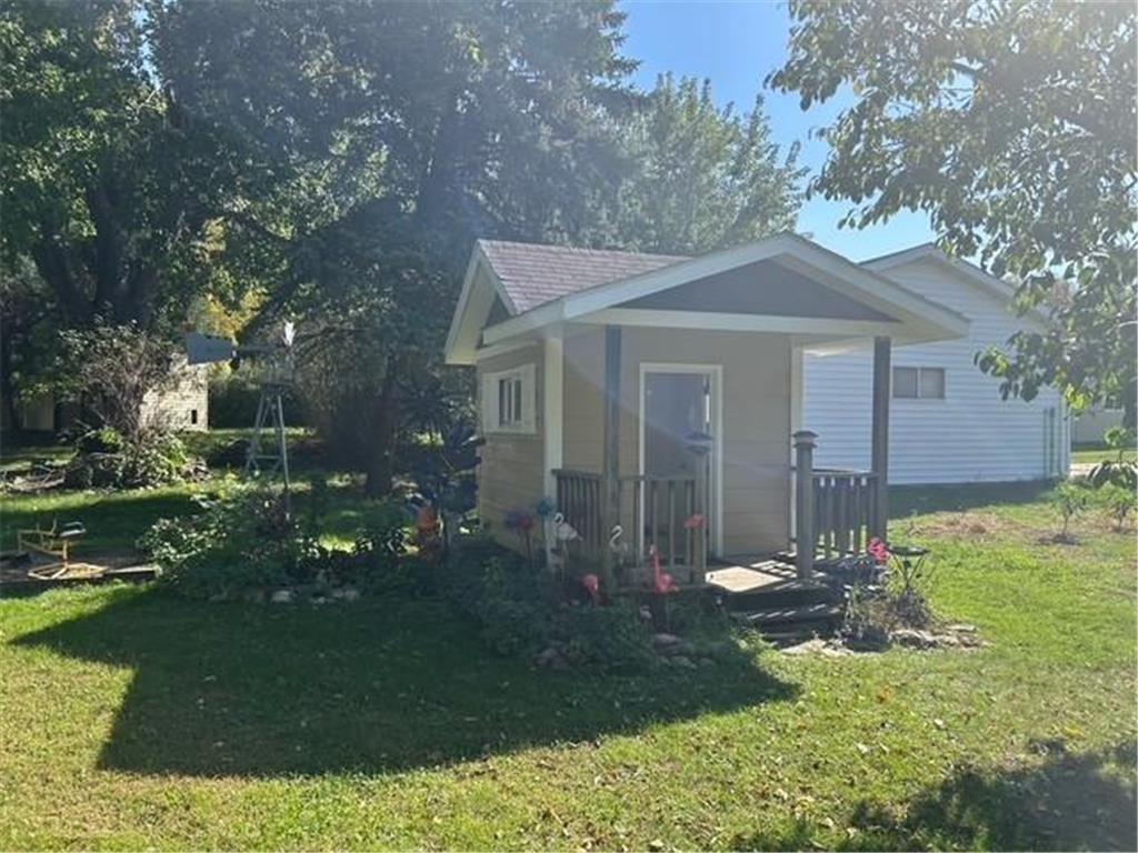 1104 14th Avenue SE Willmar MN 56201 6801194 image6