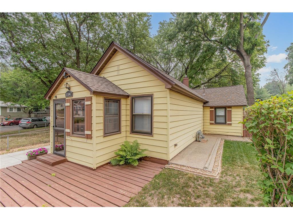 1104 5th Street E Saint Paul MN 55106 6387291 image1