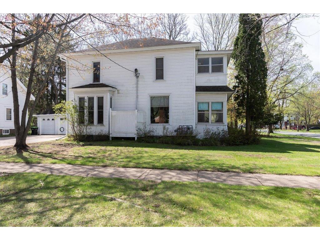 1104 7th Street E Menomonie WI 54751 7065275 image3